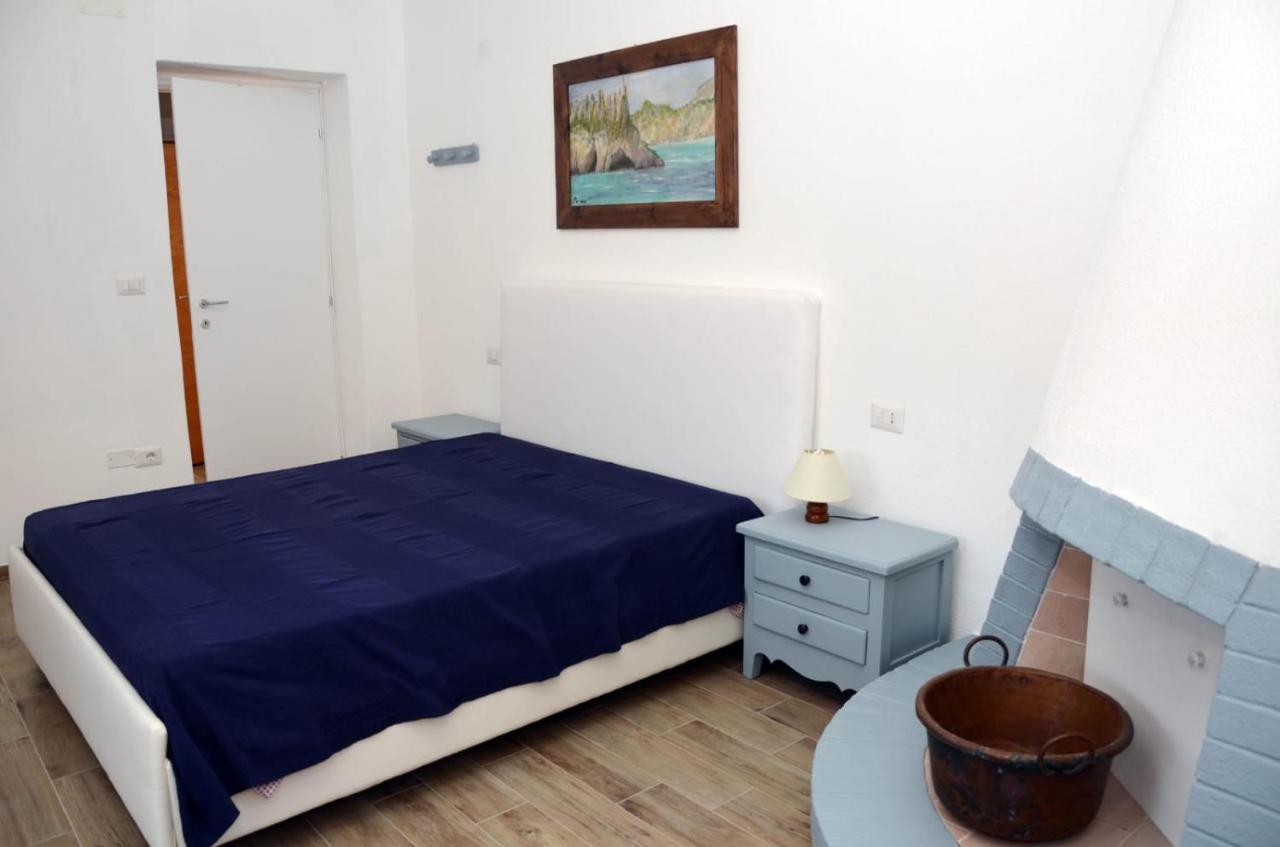 Apartments Villa Corrias 卡拉·利贝罗托 外观 照片