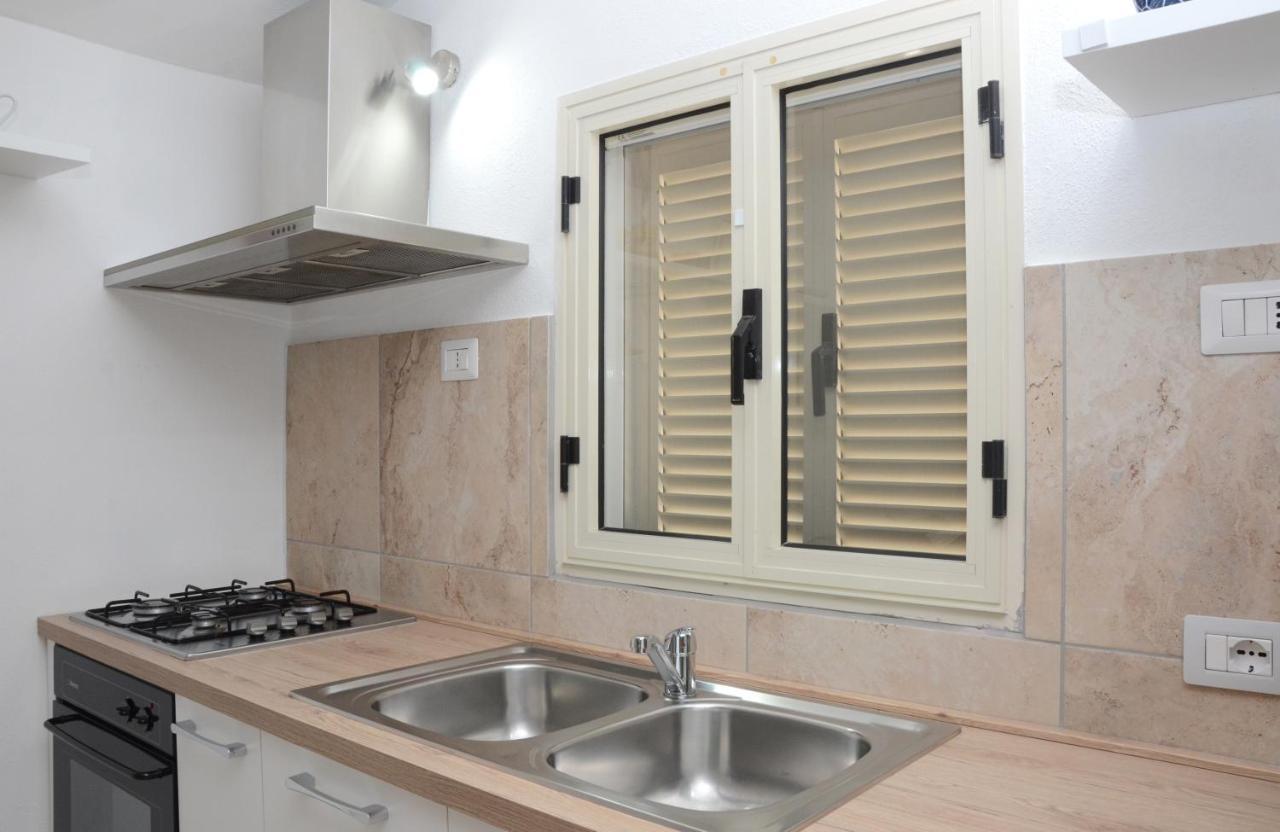 Apartments Villa Corrias 卡拉·利贝罗托 外观 照片